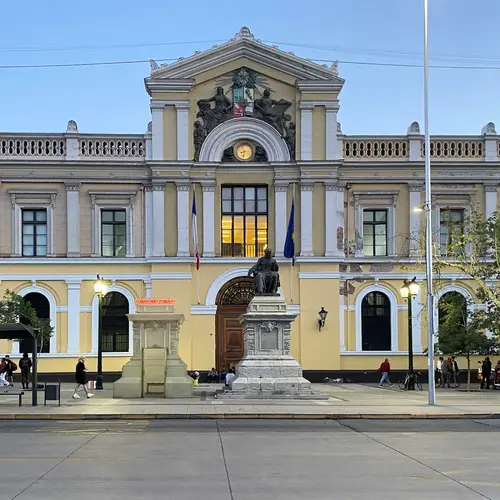 Lloratorío público